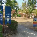 Maison, Face Parking, Piscine Chauffee, En Residence, 4 Ou 5 Pers, Rdc, Lac, Nature Et Peche *