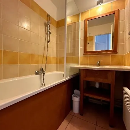 Maison Avec Piscine Chauffee En Residence, 5 Pers, Rdc, Et Nature *
